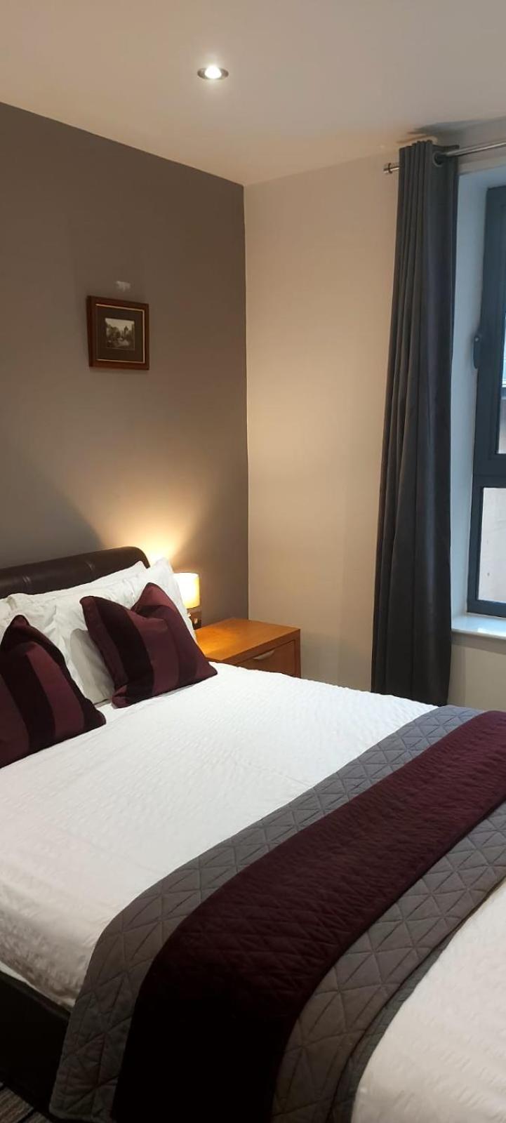 City Apartment In Great Location With A Balcony & Parking Possible - West One Sheffield Zewnętrze zdjęcie