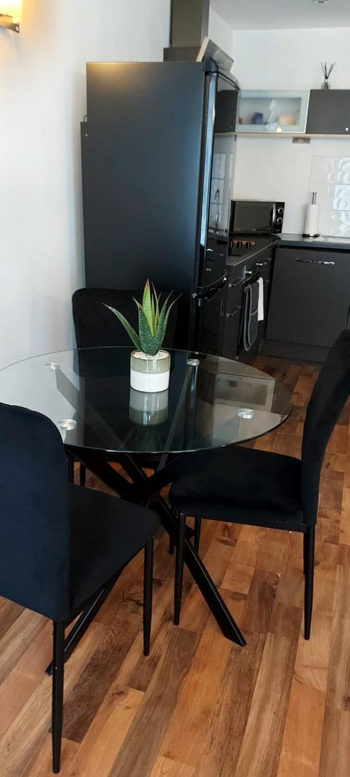City Apartment In Great Location With A Balcony & Parking Possible - West One Sheffield Zewnętrze zdjęcie